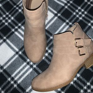 Womens Tan/Beige Booties